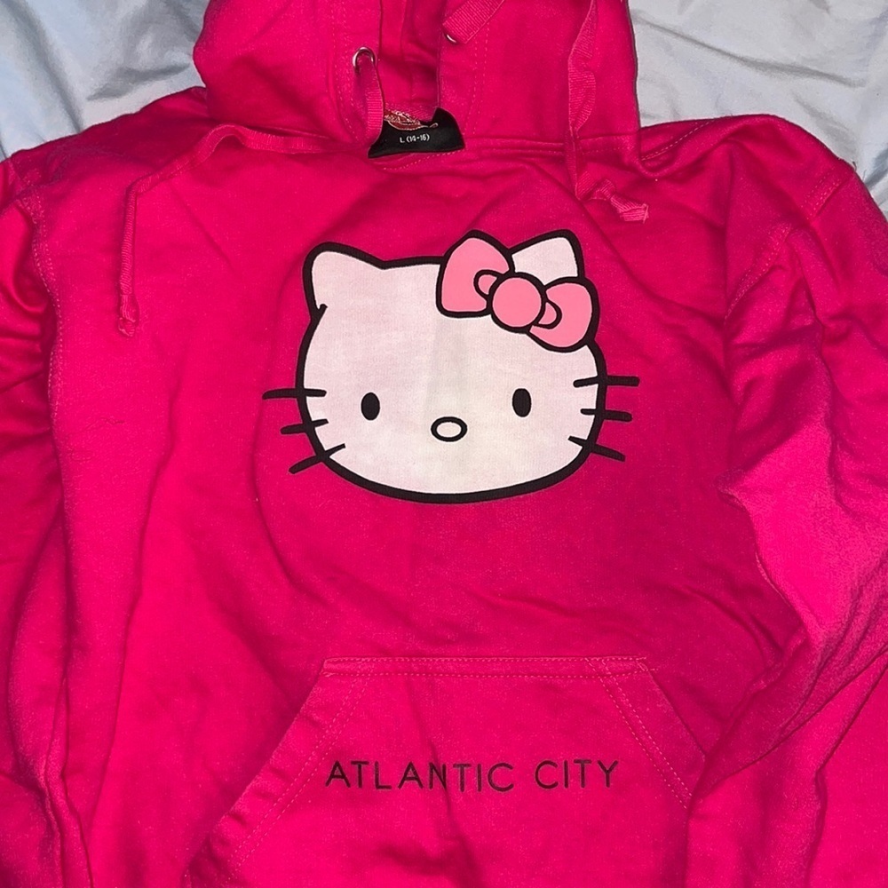 Hot pink hello kitty Atlantic City sweatshirt